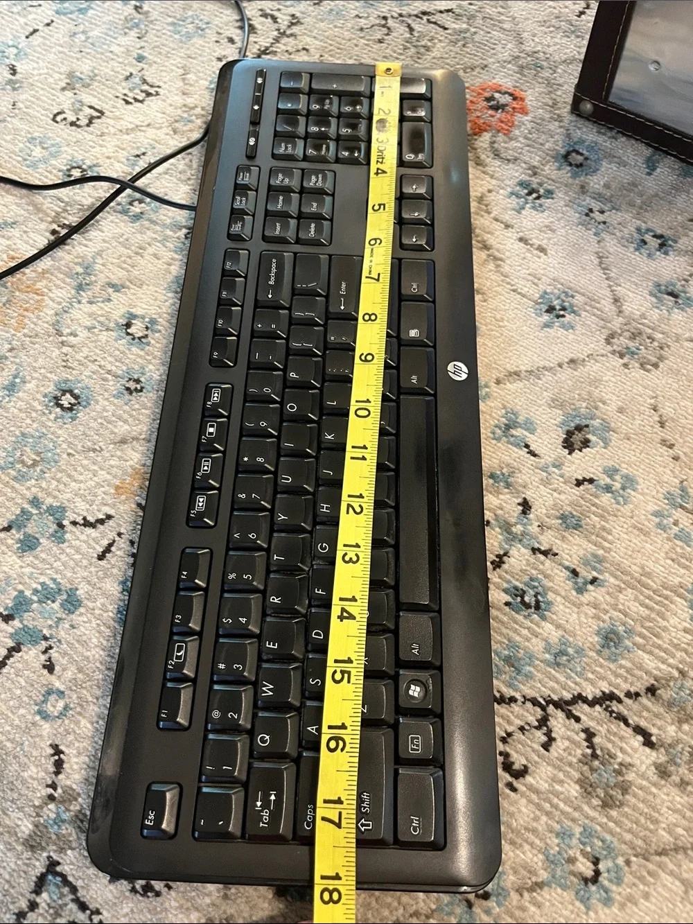 HP black keyboard model KU-1060
